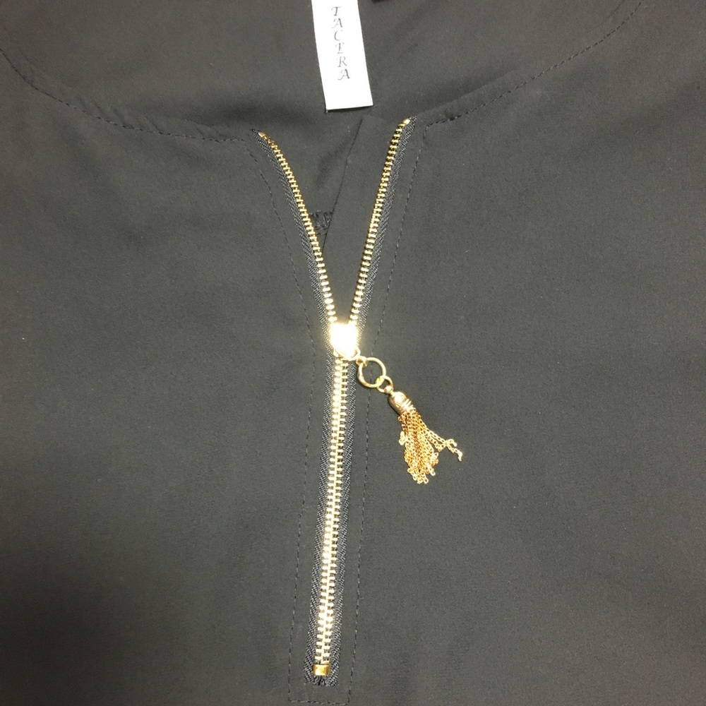 Blouse - Picture 2 of 6